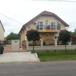 Marinica Case de vacanță